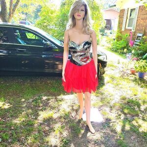 A prom, pageant dress